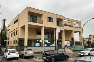 Immobile di 1650 m² con più di 5 locali a Saviano