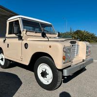 LAND ROVER 88 totalmente restaurato