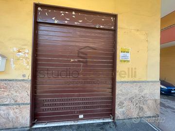 Locale Commerciale Fronte Strada Zona Centrale