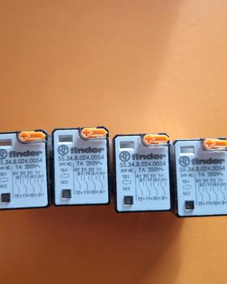 Relè finder 24V AC