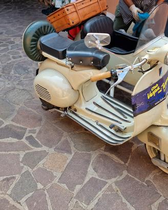 Vespa 150 struzzo sidecar 1955