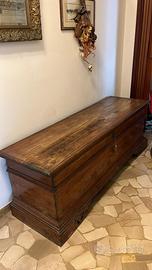 Cassapanca in legno