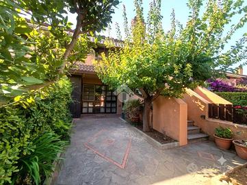 VILLA A SCHIERA A TARQUINIA