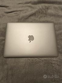 Apple MacBook Air 13 pari al nuovo! Incluso cover!