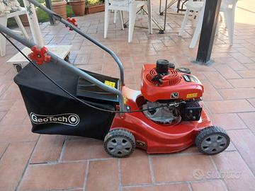 Tagliaerba motore a scoppio