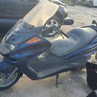 Ricambi yamaha majesty 250 2001