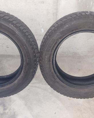 Coppia Gomme Invernali Hankook 185/60 R15 88T - Wi