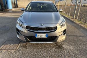 Kia XCeed 1.6 CRDi DCT High Tech