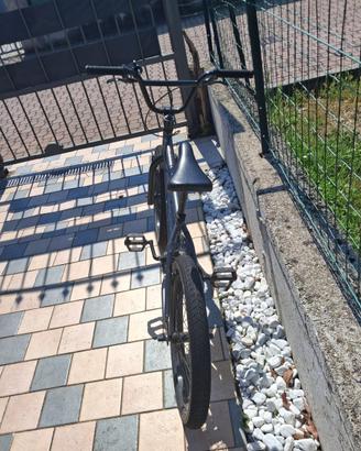 BMX nera