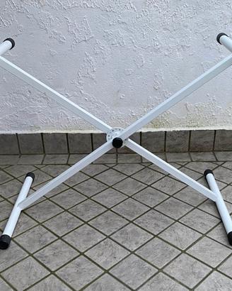 Robusto supporto a x apribile velocemente