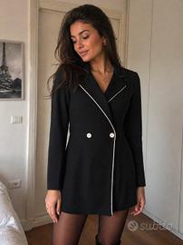 abito modello blazer nero con pantaloncino 