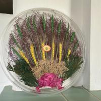 Vassoio tondo con  spighe e erbe  incastonati