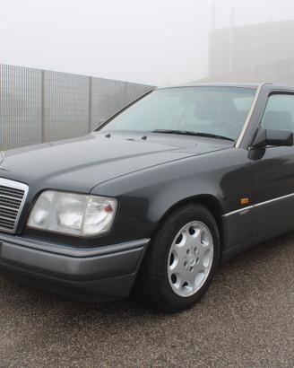 MERCEDES CE 200