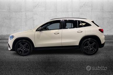 MERCEDES-BENZ GLA 200 d Automatic Premium