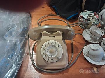 telefono con cornetta