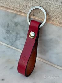 Portachiavi in cuoio rosso design minimal
