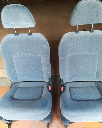 Sedili sesto e settimo posto Hyundai Trajet