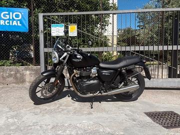 Triumph Street Twin