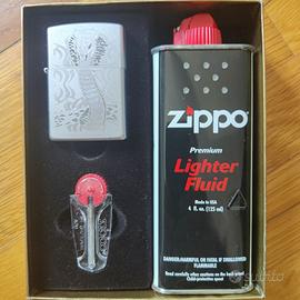 Zippo original Cobra inciso + kit