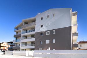 3 LOCALI A TORTORETO