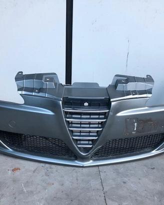 Paraurti anteriore Alfa Romeo 147 2006 grigio