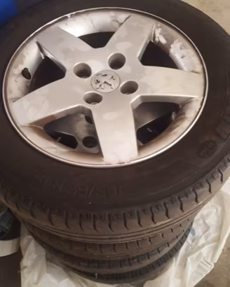Gomme  185 /65-15