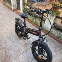 Bici elettrica potente e pieghevole