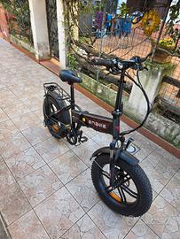 Bici elettrica potente e pieghevole