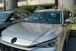 MG ZS 2025