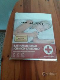 Salvamaterasso nuovo sanitario ancora imballato