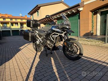 Triumph 900 GT Pro