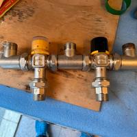 Gruppo valvole deviatrice e miscelatrice