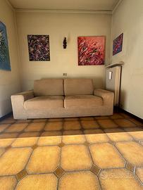 DIVANO 2/3 posti beige/nocciola COME NUOVO