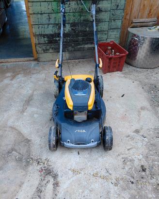 tosaerba con motore honda