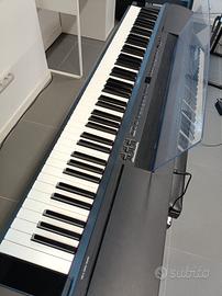 Yamaha P-255B Pianoforte digitale 88 tasti pesati
