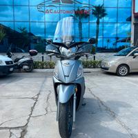 Kymco People 200