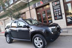 Dacia Duster 1.6 BENZ/GPL 105CV 4x2 GANCIO TRAINO