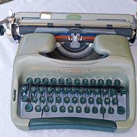 Macchina da scrivere meccanica VOSS ST32