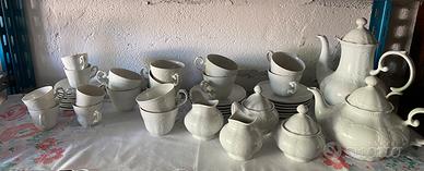 Servizio da te’ e da caffè in porcellana BAVARIA