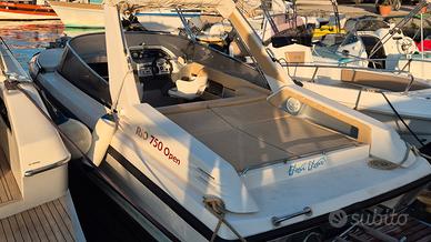 Rio 750 Open Volvo Penta 200 diesel 
