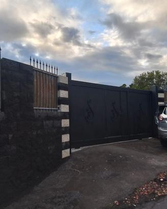 Terreno via alto Adige Mascalucia 7/8 Acqua e luce