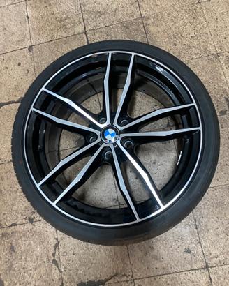 Cerchi e gomme 19” nuovi