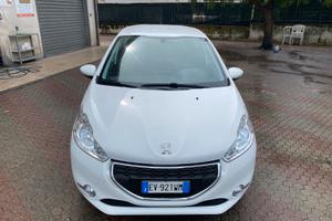 Peugeot 208 Allure 1.2benz 70000km