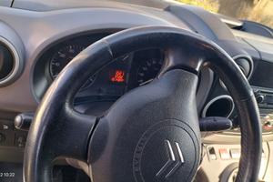 Furgone Citroen Berlingo 16 benzina con gpl