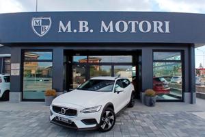 Volvo V60 Cross Country B4 (d) AWD automatico Core