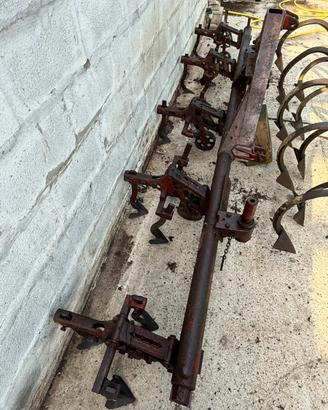 Sarchiatrice regolabile - rincalzatore