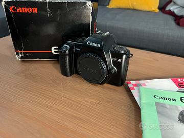 Canon ef m macchina fotografica analogica