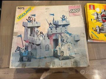 Lego Vintage 6073 - Knight's Castle (Black Falcons