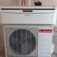 CONDIZIONATORE ARISTON 12000 - COMPLETO DI TUTTO