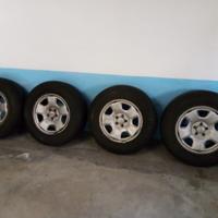 Gomme Toyo 205/70 R15